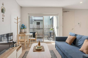 'The Scandi' Two Adjacent Sun-drenched Apartments